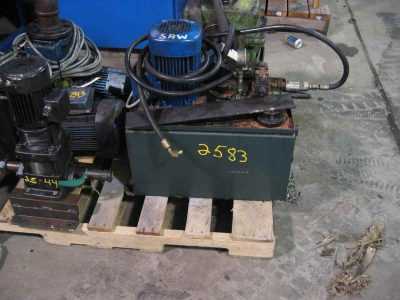 upcut saw hydraulic unit