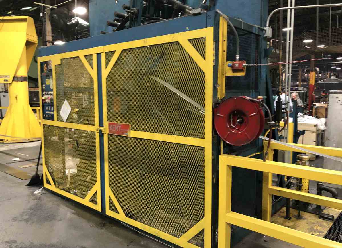 Accumulator for 3″ tube mill line