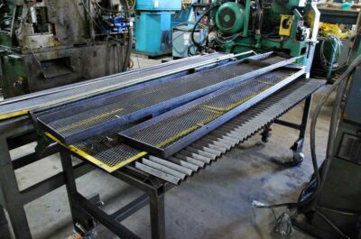 Haven Tube Re-Cut Exit Conveyor