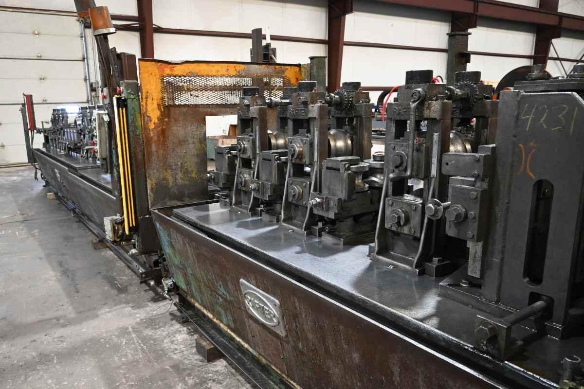 Rafter High Frequency Tube Mill Line Sizing Mill Close Up