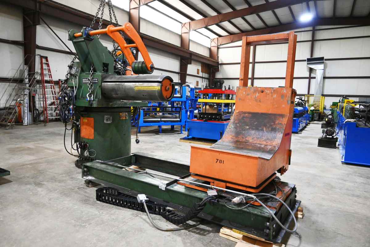 Bradbury Double Uncoiler with Coil Car